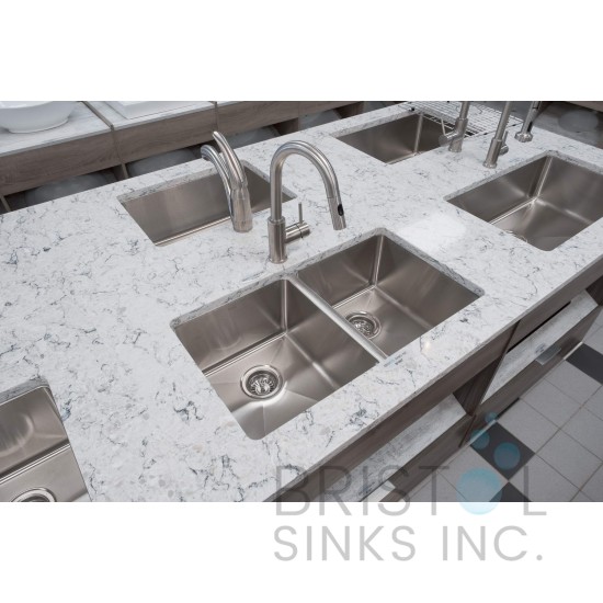 B1807 Undermount Stainless Steel Kitchen Sink 20 mm Corners