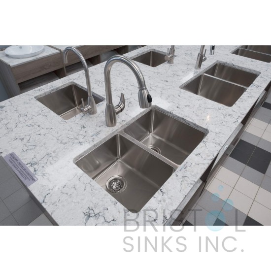 B1811 Undermount Stainless Steel Kitchen Sink 20 mm Corners