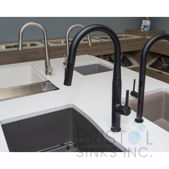 Solano Kitchen Pull-out Faucet- Matte Black